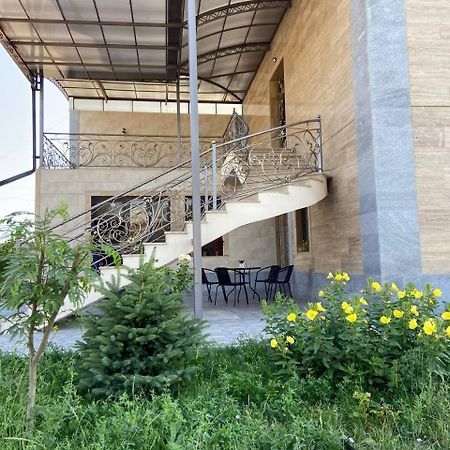 Rubenyan Guest House Artashat Buitenkant foto