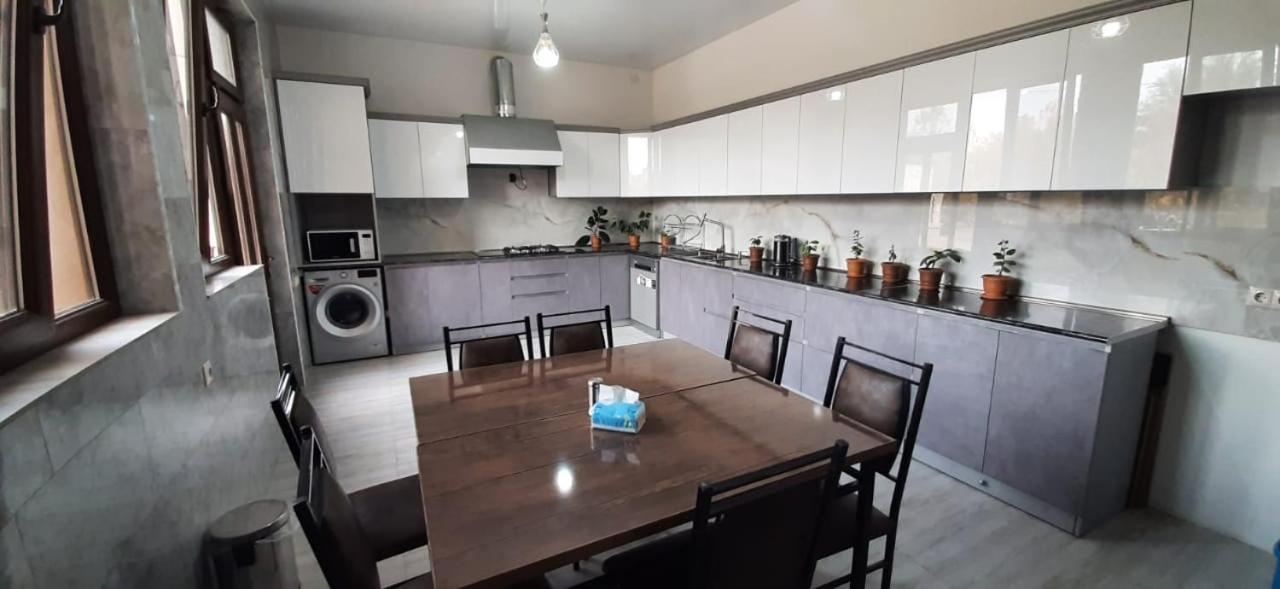 Rubenyan Guest House Artashat Buitenkant foto