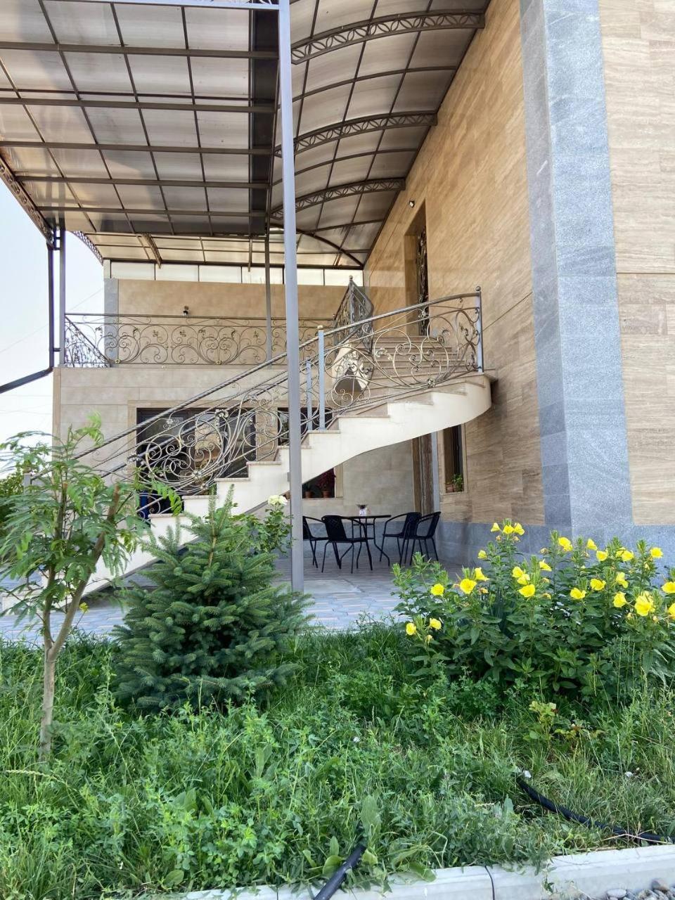 Rubenyan Guest House Artashat Buitenkant foto